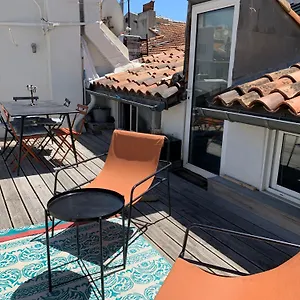 studio-toit-terrasse-vieux-port.fr-provencehotel.com/
